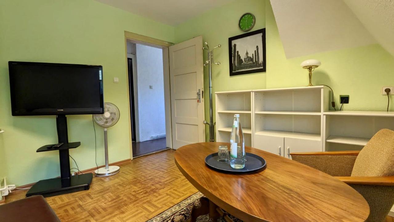 Grosse Ferienwohnung Mit Loggia Und Garten In Cottbus Exterior foto