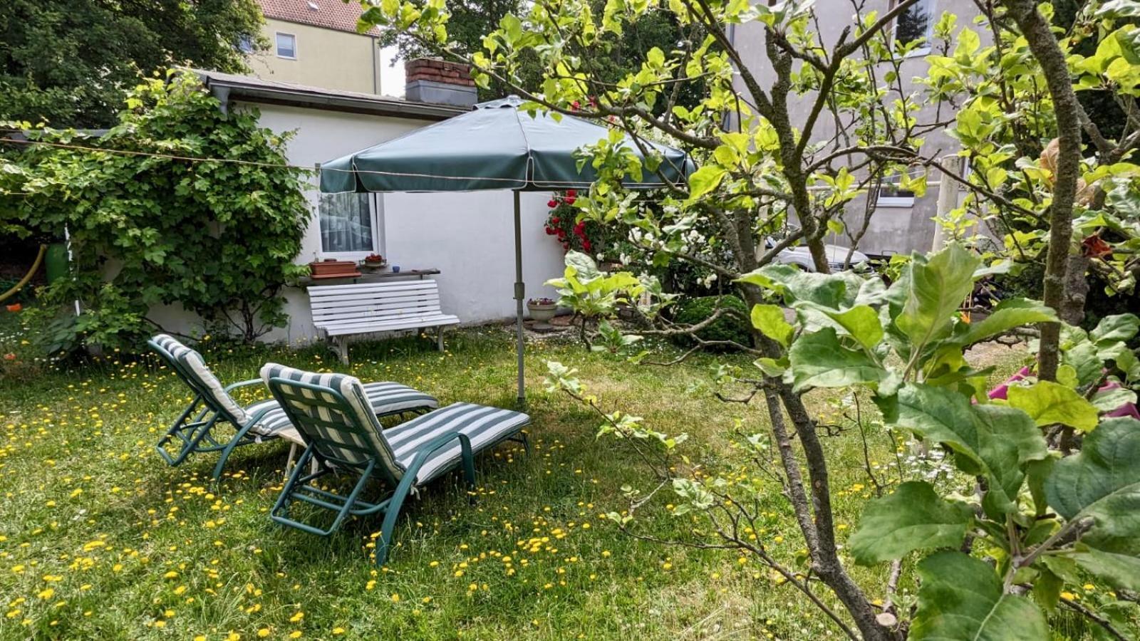 Grosse Ferienwohnung Mit Loggia Und Garten In Cottbus Exterior foto